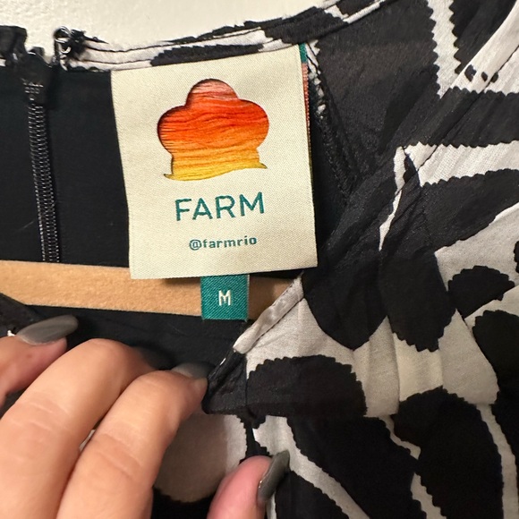 Farm Rio Black Palermo Puff Sleeve Mini Dress size Medium - Picture 6 of 6